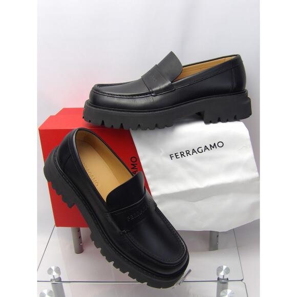 Loafers_&_Slip_Ons